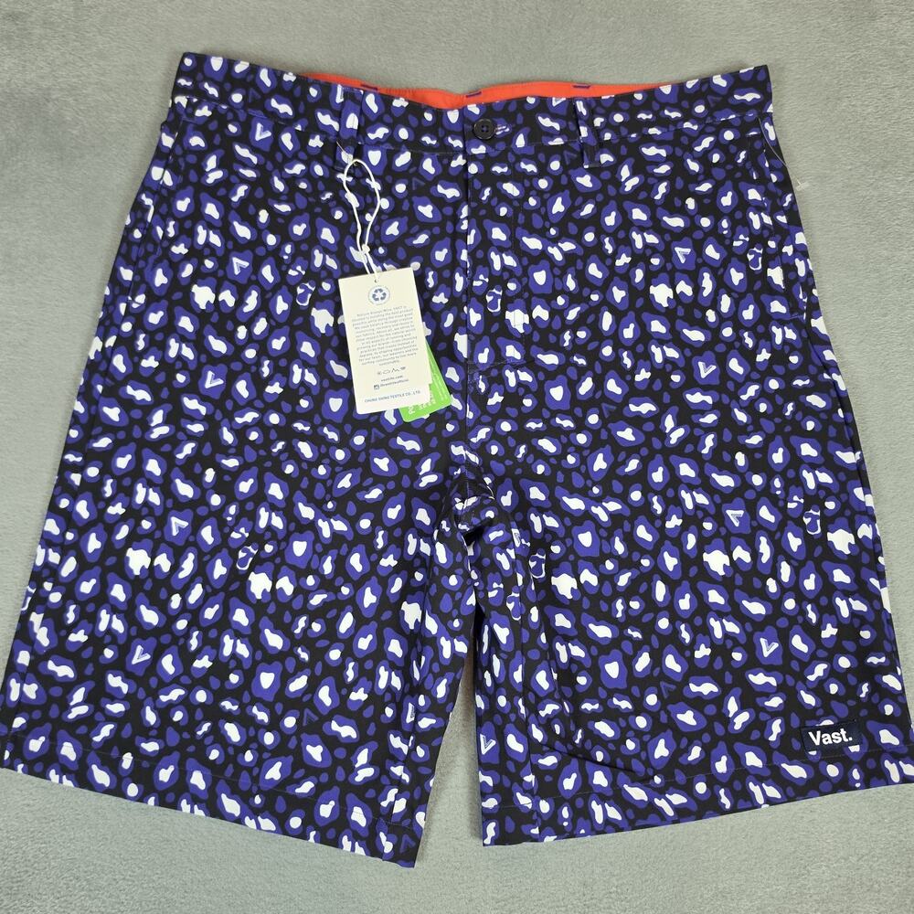 Title:Vast Golf Shorts Men Size 34 Leopard Print Performance Stretch Zip Pocket